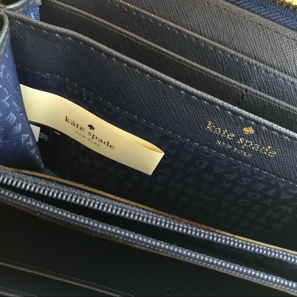 ✨SOLD✨ KATE SPADE striped wallet - Picture 7 of 7
